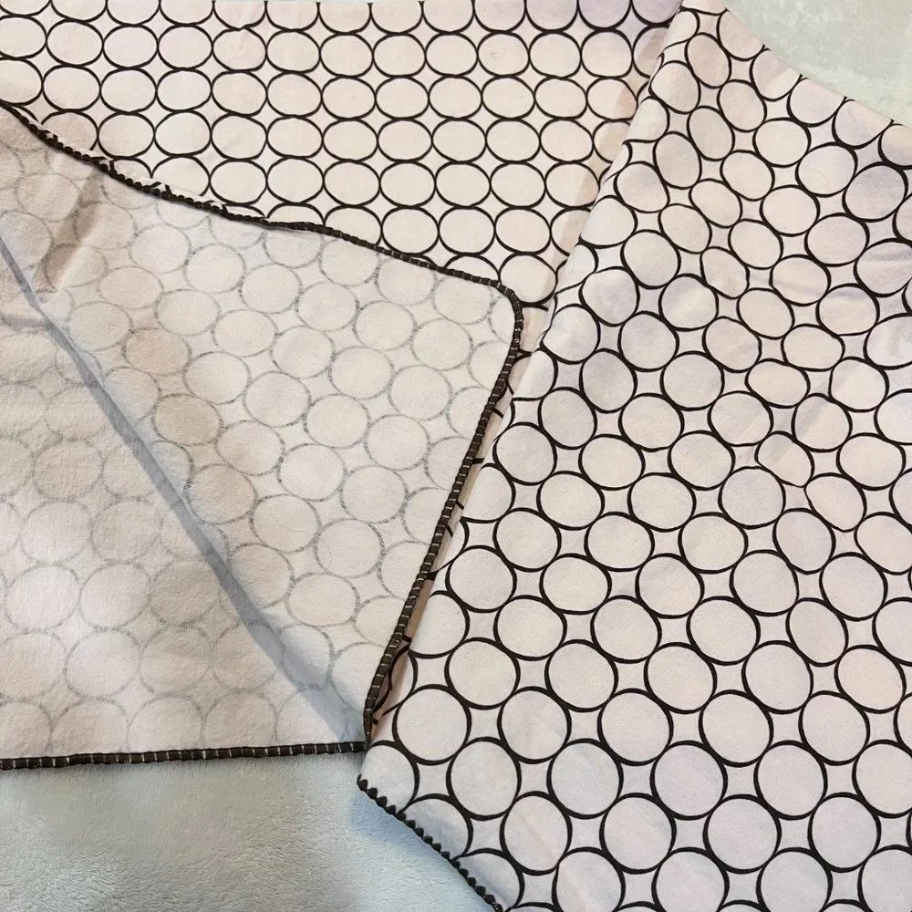 New Adorable Swaddle Designs Baby Swaddle 38 x 38 NWT